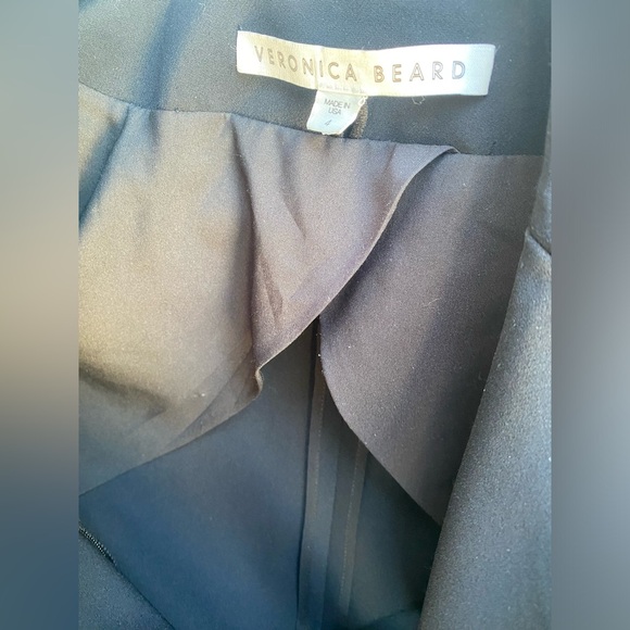 Iconic Scuba Jacket Size 4 Black Veronica Beard - Picture 3 of 9